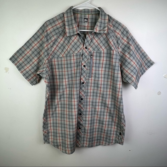 REI Other - REI Mens Short Sleeve Button up Plaid Shirt